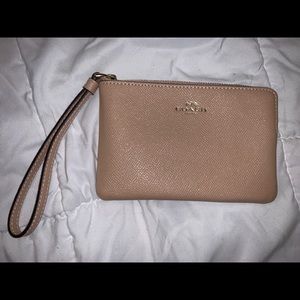 COACH - Wristlet (NEW) Nude